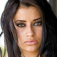 Alexa Loren Alaston