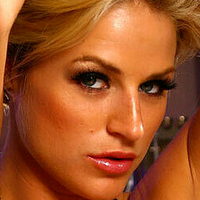 BelleBlondie Alaston