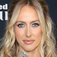 brittanymahomes Alaston