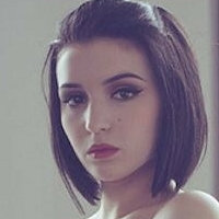 Clea De Velours Alaston