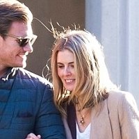 Donna Air Alaston