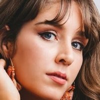 Esmee Denters Alaston