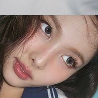 I’m Nayeon Alaston