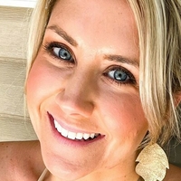Jaimie Smiles Alaston