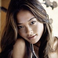 Jarah Mariano Alaston
