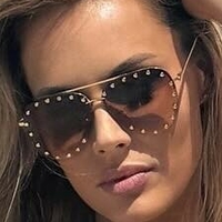 jeniceofficial Alaston