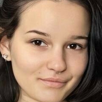 juli_kisss Alaston