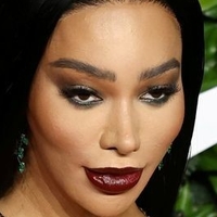 Munroe Bergdorf Alaston
