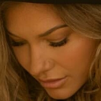 Samantha_Em Alaston