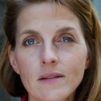 Suzan Erentok Alaston